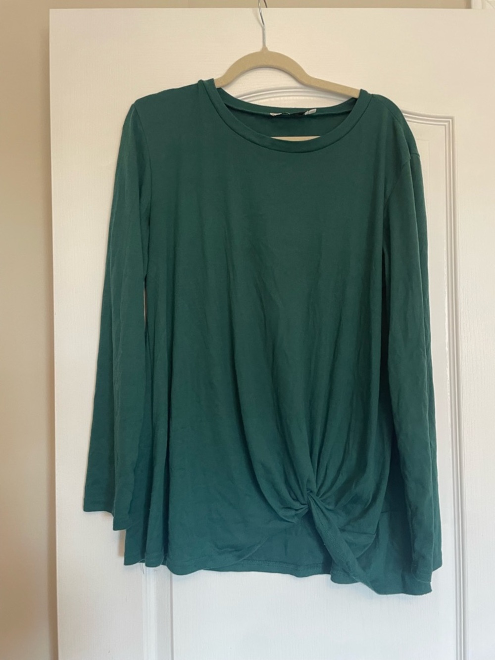Women's Long Sleeve Twist Hem Top - Green